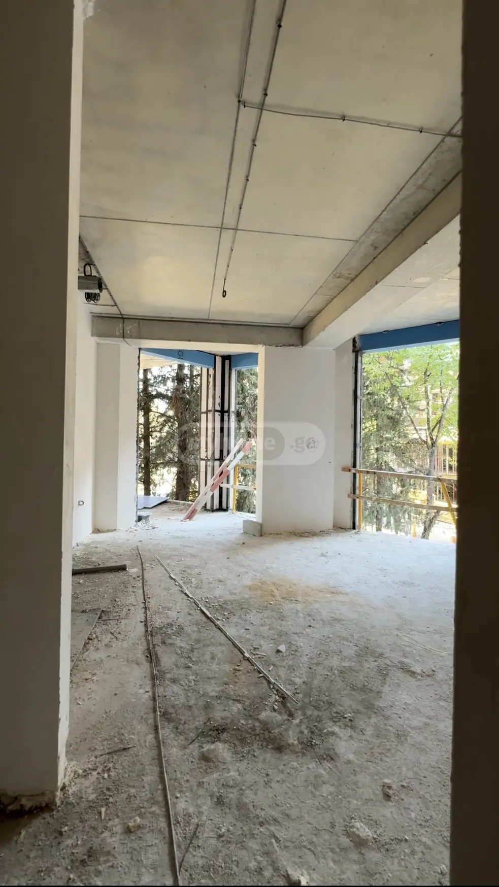  იყიდება მშენებარე ბინა საბურთალოზე  თამარაშვილის ქუჩაზე 