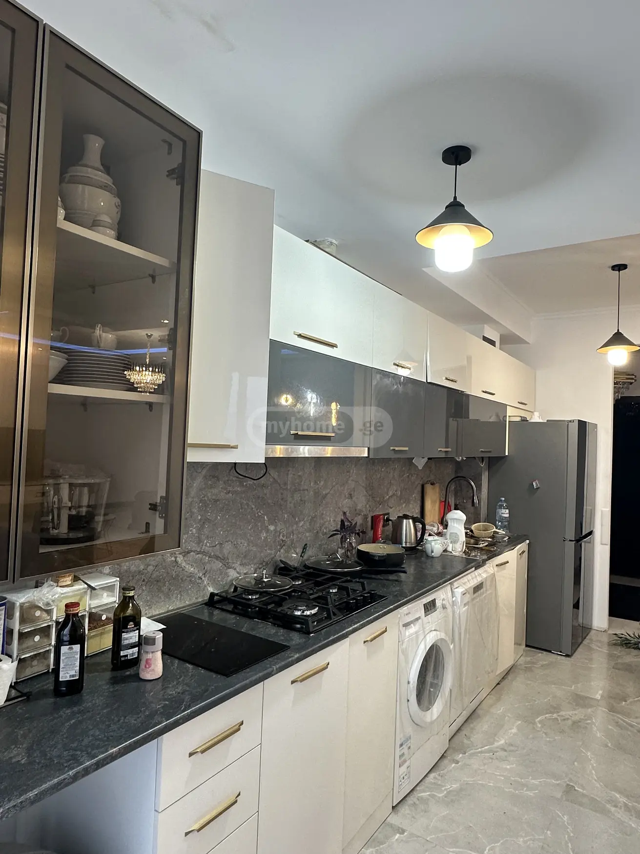  For Rent 5 room  Apartment in Saburtalo dist.  in Gelovani avenue 