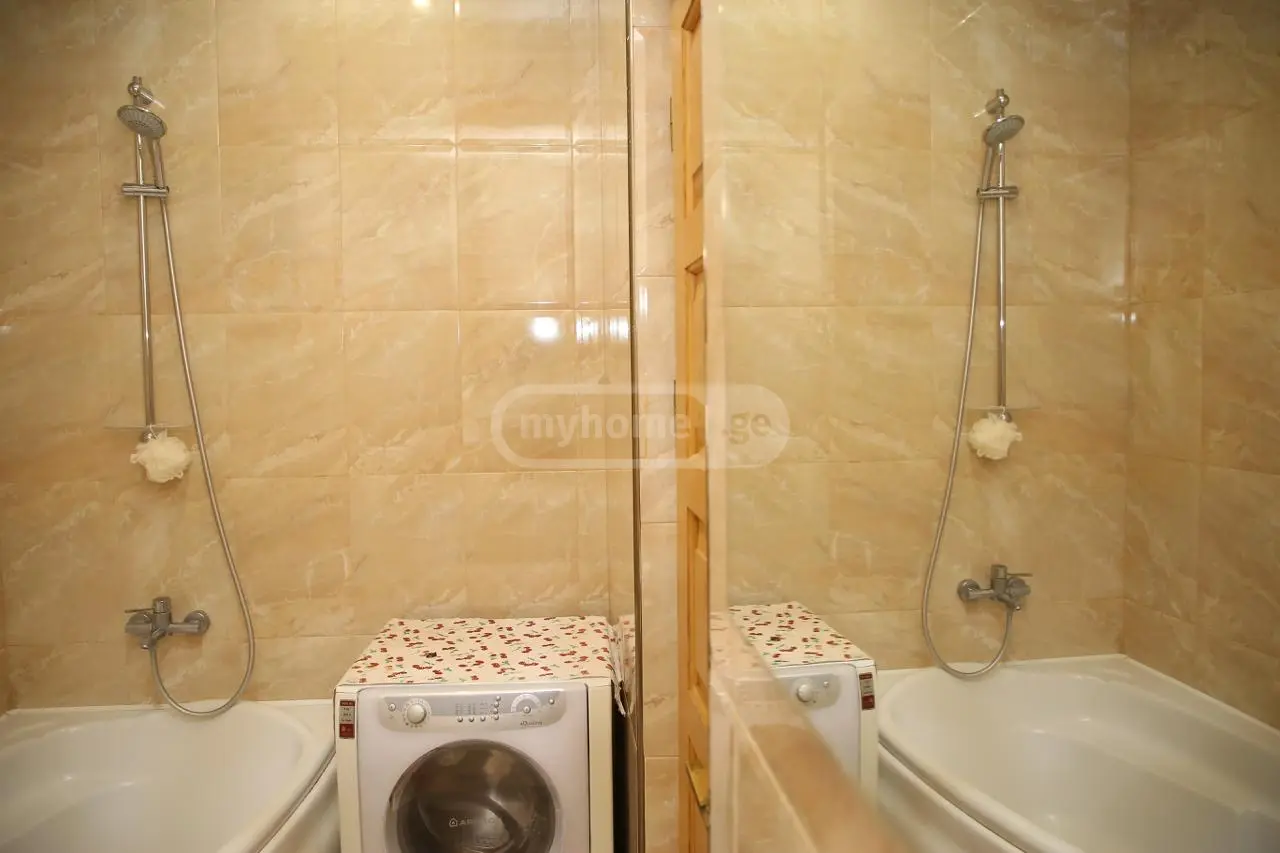  Kiralık 5   Daire in Saburtalo dist.  in Pekini Ave. 