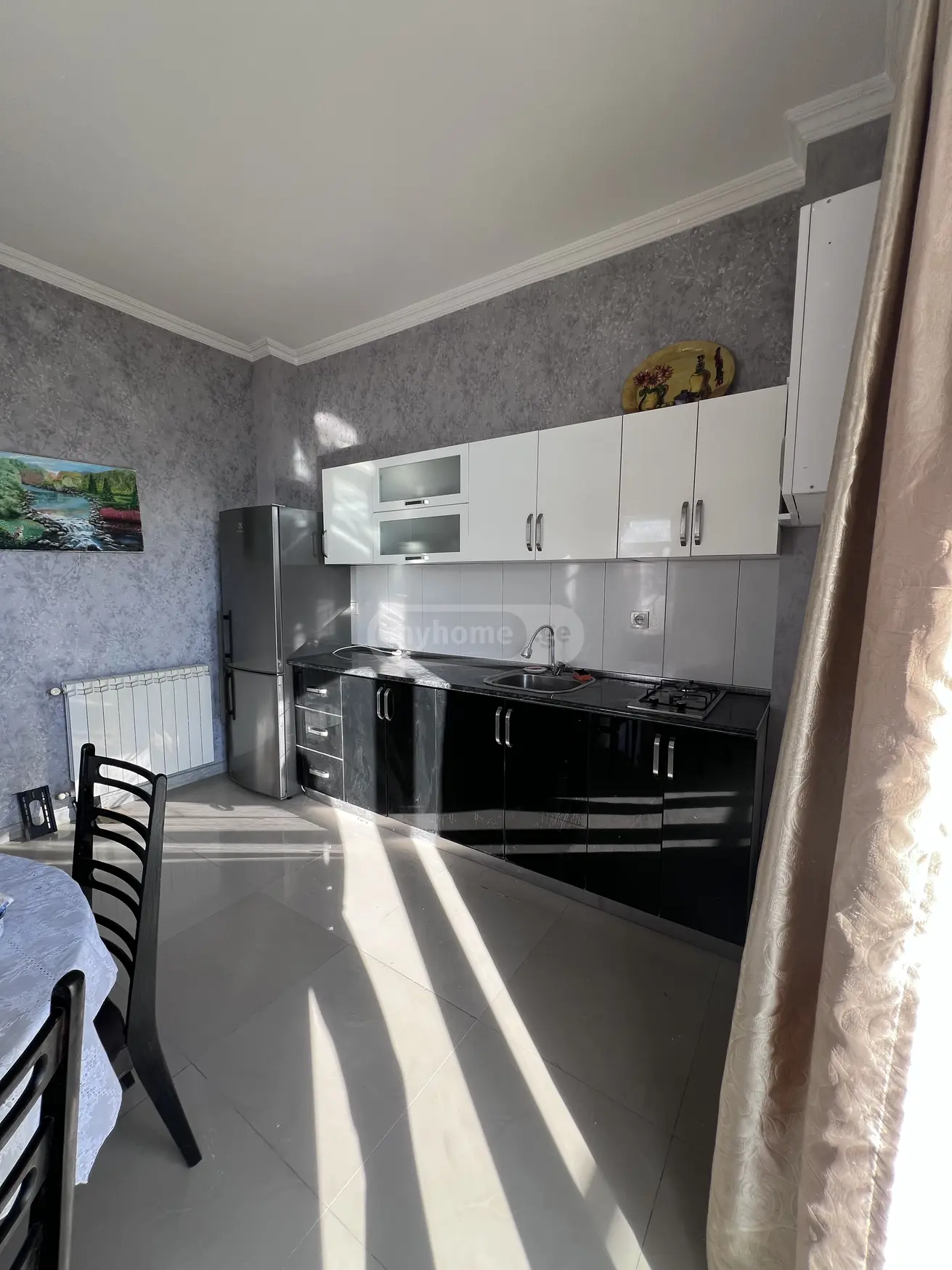  ქირავდება 4 ოთახიანი  ბინა გლდანში  კანდელაკის ქუჩაზე 