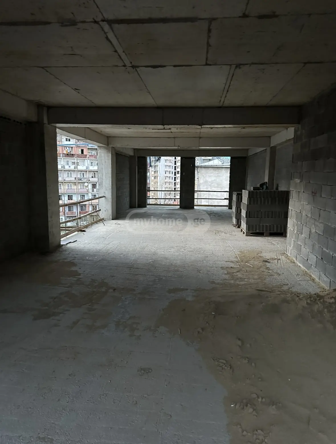  For Sale 4 room  Apartment in Saburtalo dist.  in Gagarini St. 