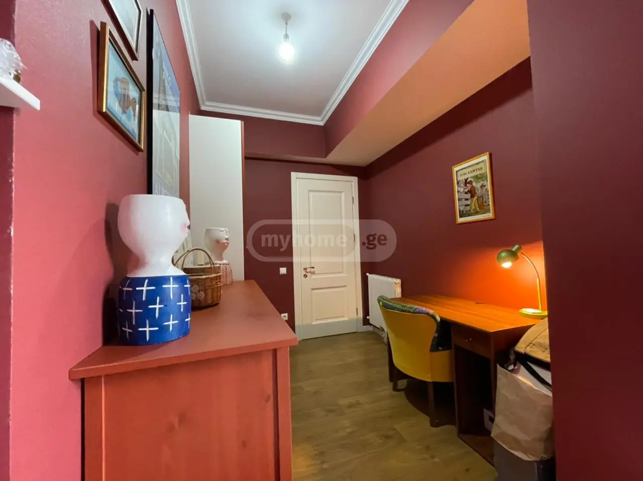  იყიდება 3 ოთახიანი  ბინა ვაკეში  ა.რაზმაძის ქუჩაზე 