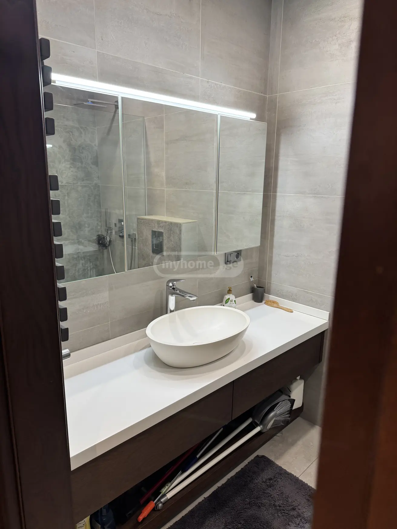  For Rent 3 room  Apartment in Vake dist.  in I. Chavchavadze Ave. 