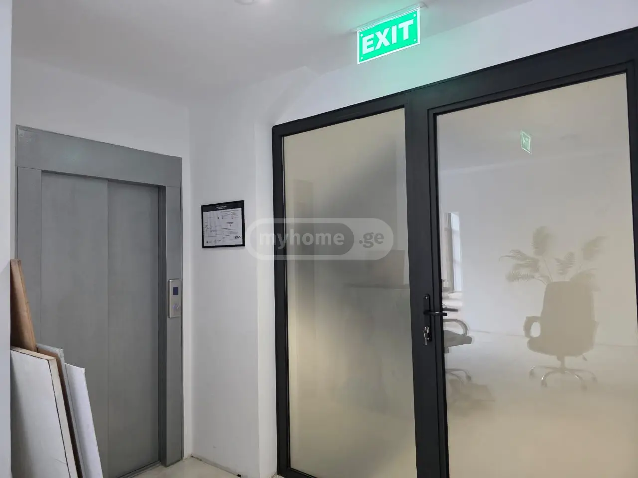  For Rent 320 m² space Office in Vake dist.  in K.Kldiashvili st. 