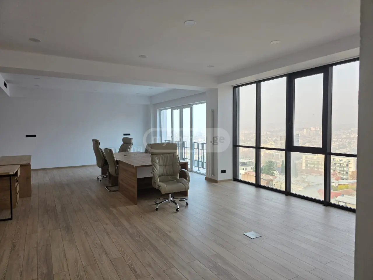  For Rent 320 m² space Office in Vake dist.  in K.Kldiashvili st. 