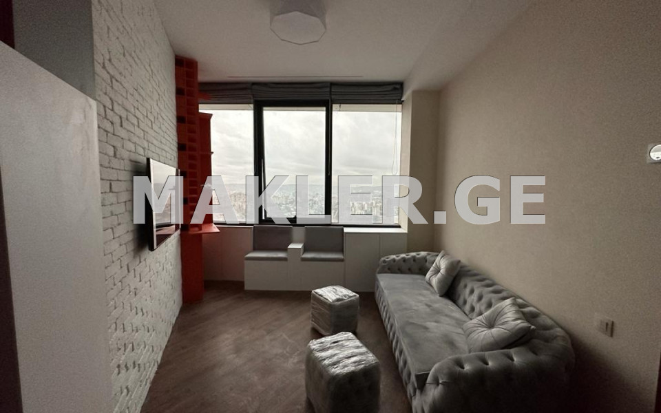  იყიდება 2 ოთახიანი  ბინა ვაკეში  ი. ჭავჭავაძის გამზ. 