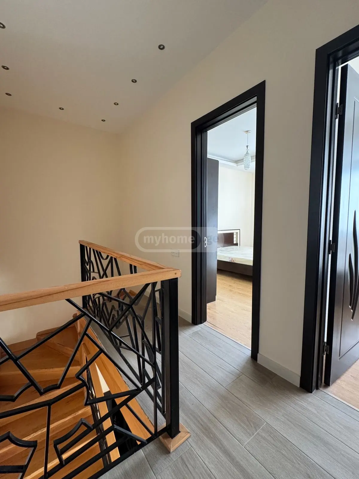  For Rent 4 room  Apartment in Saburtalo dist.  in Bochorishvili st. 