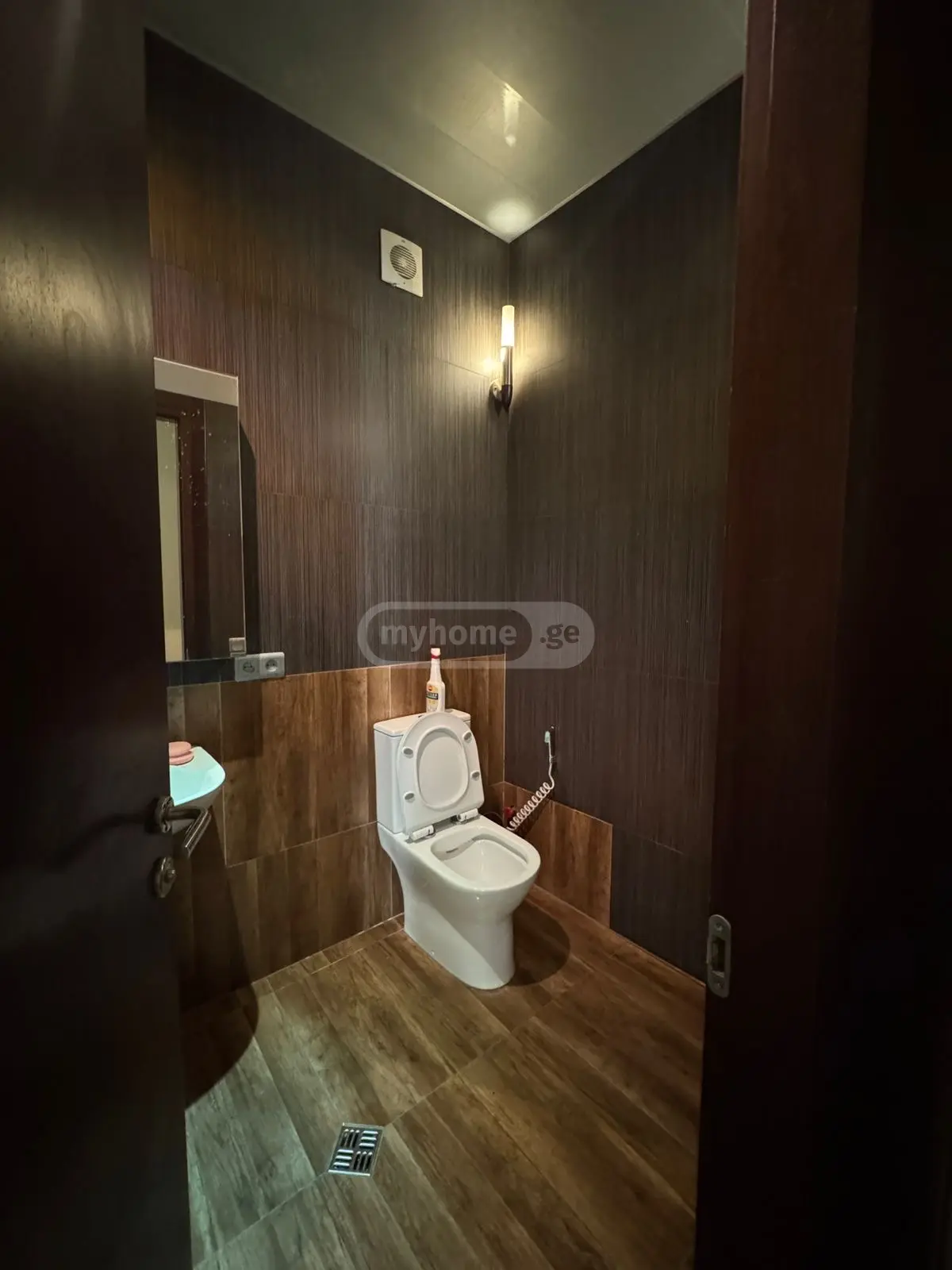  For Rent 4 room  Apartment in Saburtalo dist.  in Bochorishvili st. 