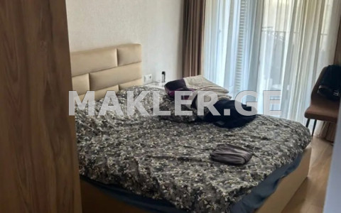  Продается 3 комнатная  Квартира в Ваке  на ул. Хомли 