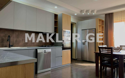  For Rent 600 m² space Private House in Chugureti dist.