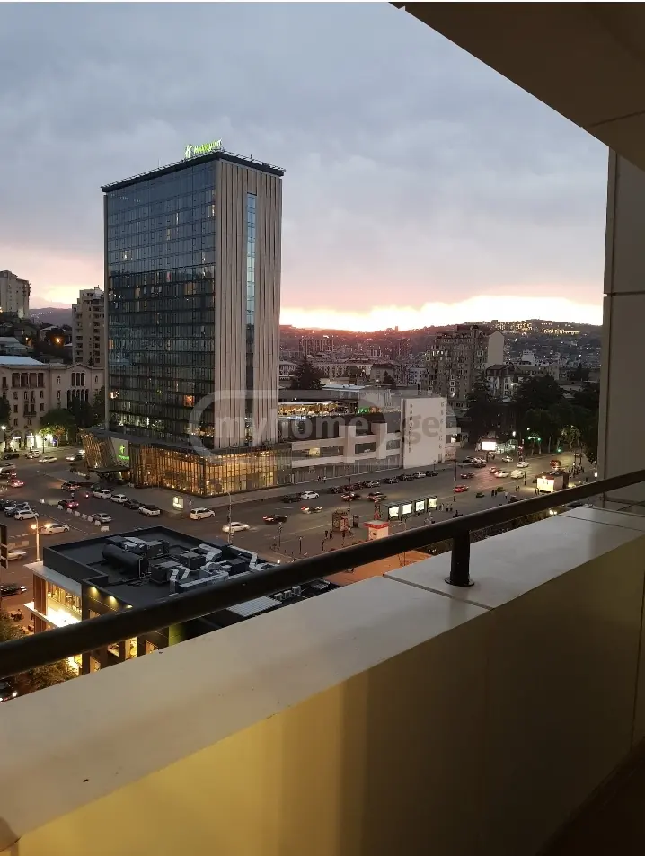  Kiralık 2   Daire in Saburtalo dist.  Bidzina Kvernadze Street 