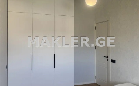  იყიდება 2 ოთახიანი  ბინა ლისის ტბაზე  ავთო ვარაზის ქუჩა 