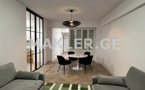  Kiralık 3   Daire in Saburtalo dist.  in Universiteti st. 