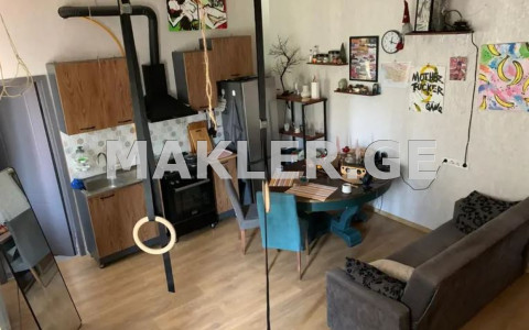  იყიდება 3 ოთახიანი  ბინა ავლაბარში  ხახანაშვილის ქუჩაზე 