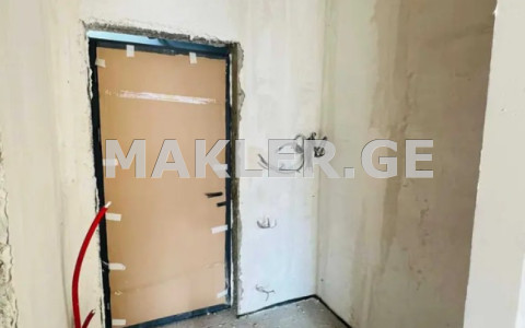  იყიდება 2 ოთახიანი  ბინა საბურთალოზე  ანა პოლიტკოვსკაიას ქუჩაზე 