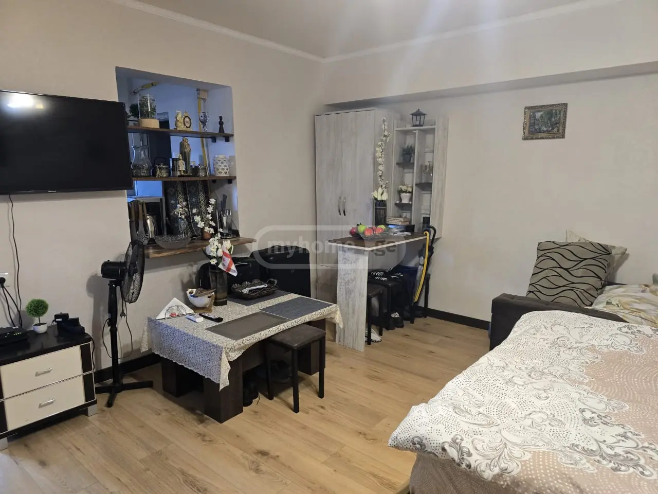  იყიდება 1 ოთახიანი  ბინა ვერაზე  ქიაჩელის ქუჩაზე 