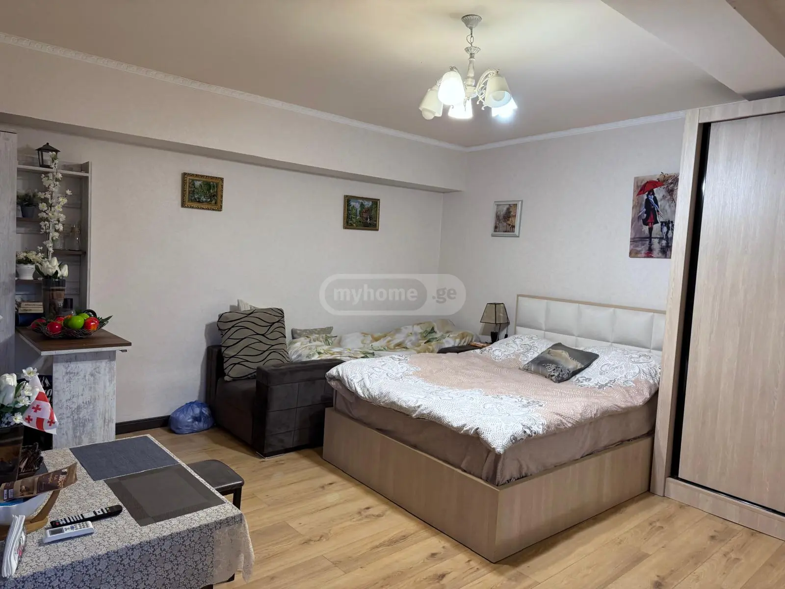  იყიდება 1 ოთახიანი  ბინა ვერაზე  ქიაჩელის ქუჩაზე 