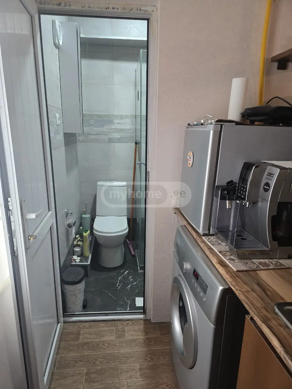  იყიდება 1 ოთახიანი  ბინა ვერაზე  ქიაჩელის ქუჩაზე 