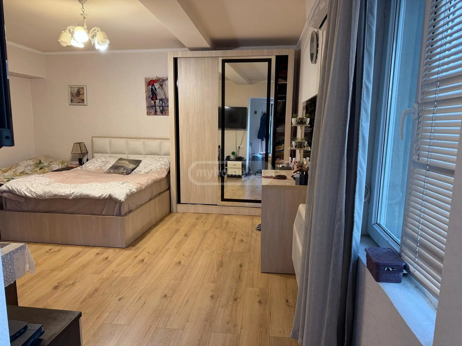  იყიდება 1 ოთახიანი  ბინა ვერაზე  ქიაჩელის ქუჩაზე 