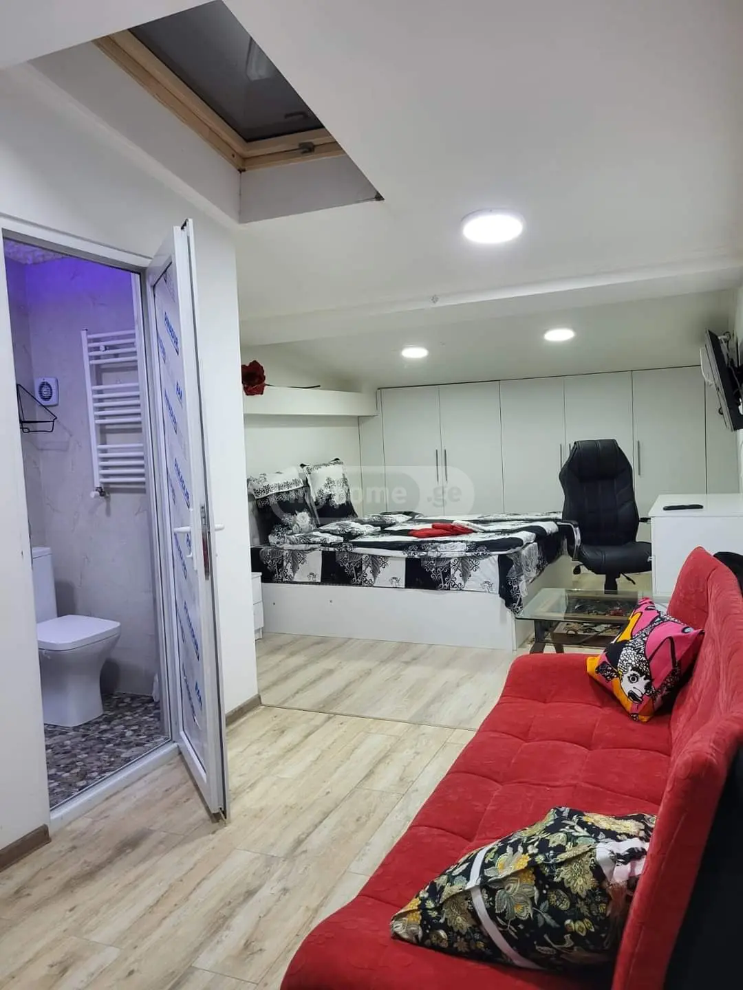  For Sale 2 room  Apartment in Abanotubani dit. (Old Tbilisi)  in Grishashvili st. 