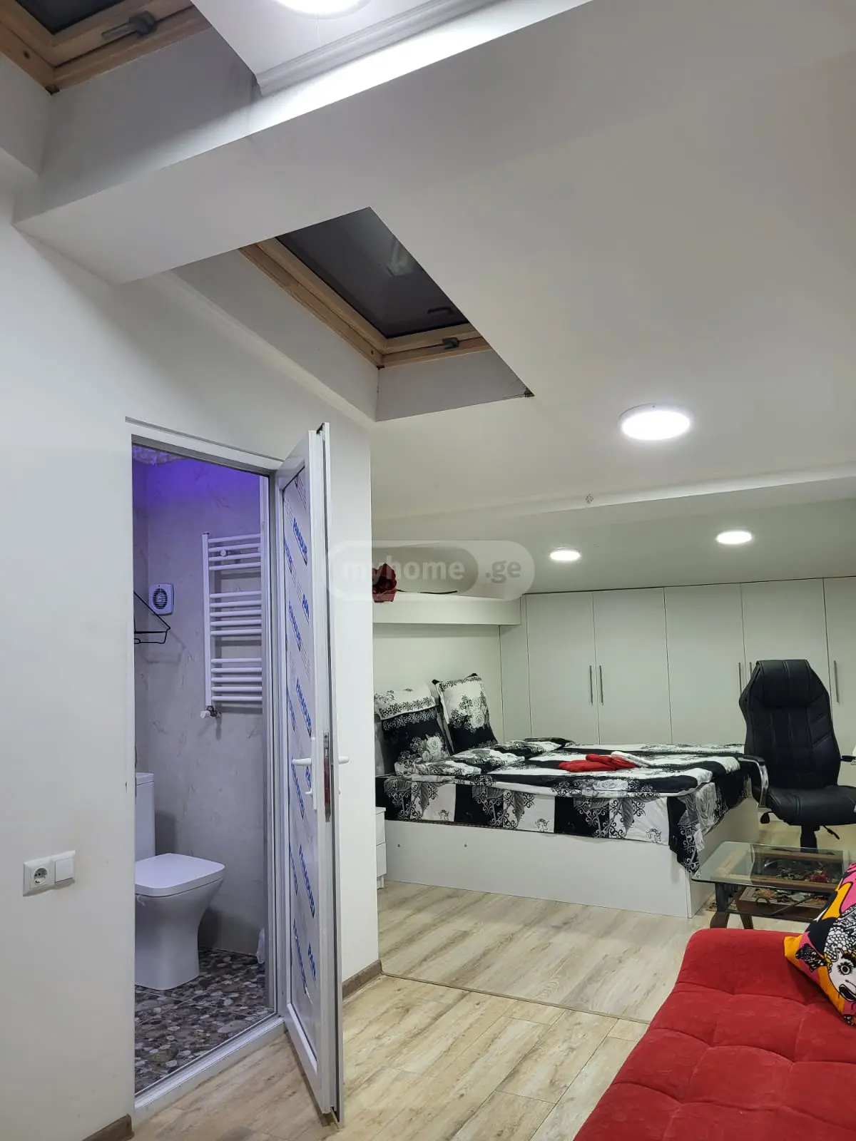  For Sale 2 room  Apartment in Abanotubani dit. (Old Tbilisi)  in Grishashvili st. 