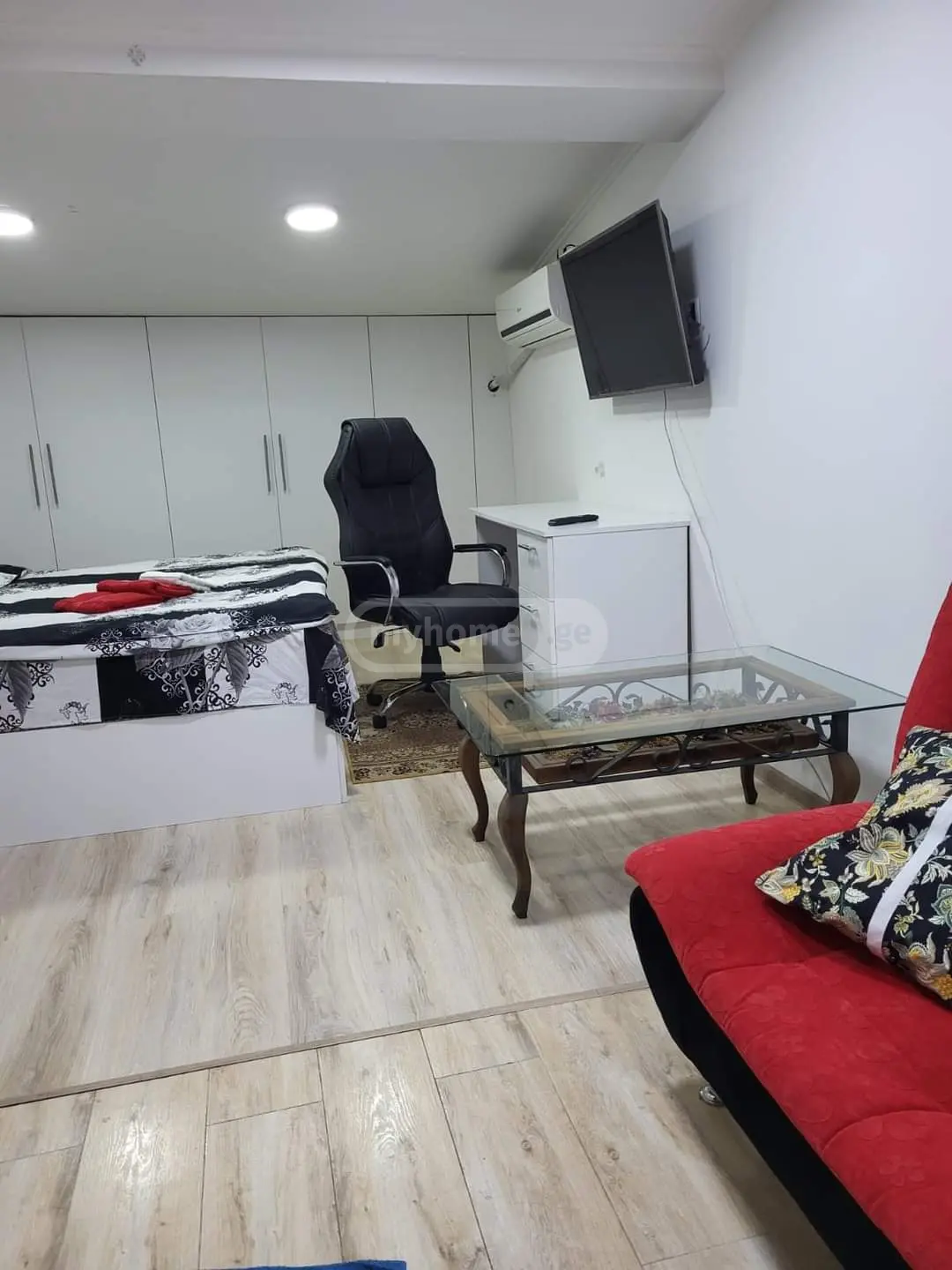  For Sale 2 room  Apartment in Abanotubani dit. (Old Tbilisi)  in Grishashvili st. 