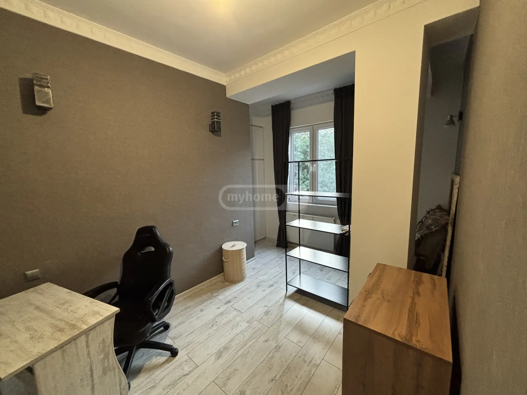  For Sale 3 room  Apartment in Ortachala  in Vezirovi st. 