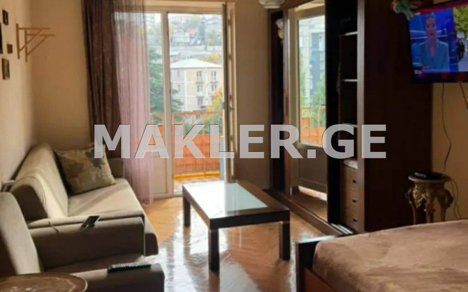  Продается 3 комнатная  Квартира в Сабуртало  на пр. Пекина 