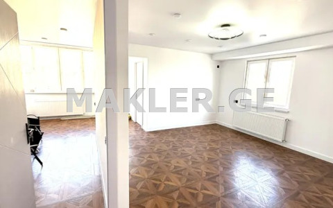  იყიდება 4 ოთახიანი  ბინა საბურთალოზე  შავგულიძის ქუჩაზე 