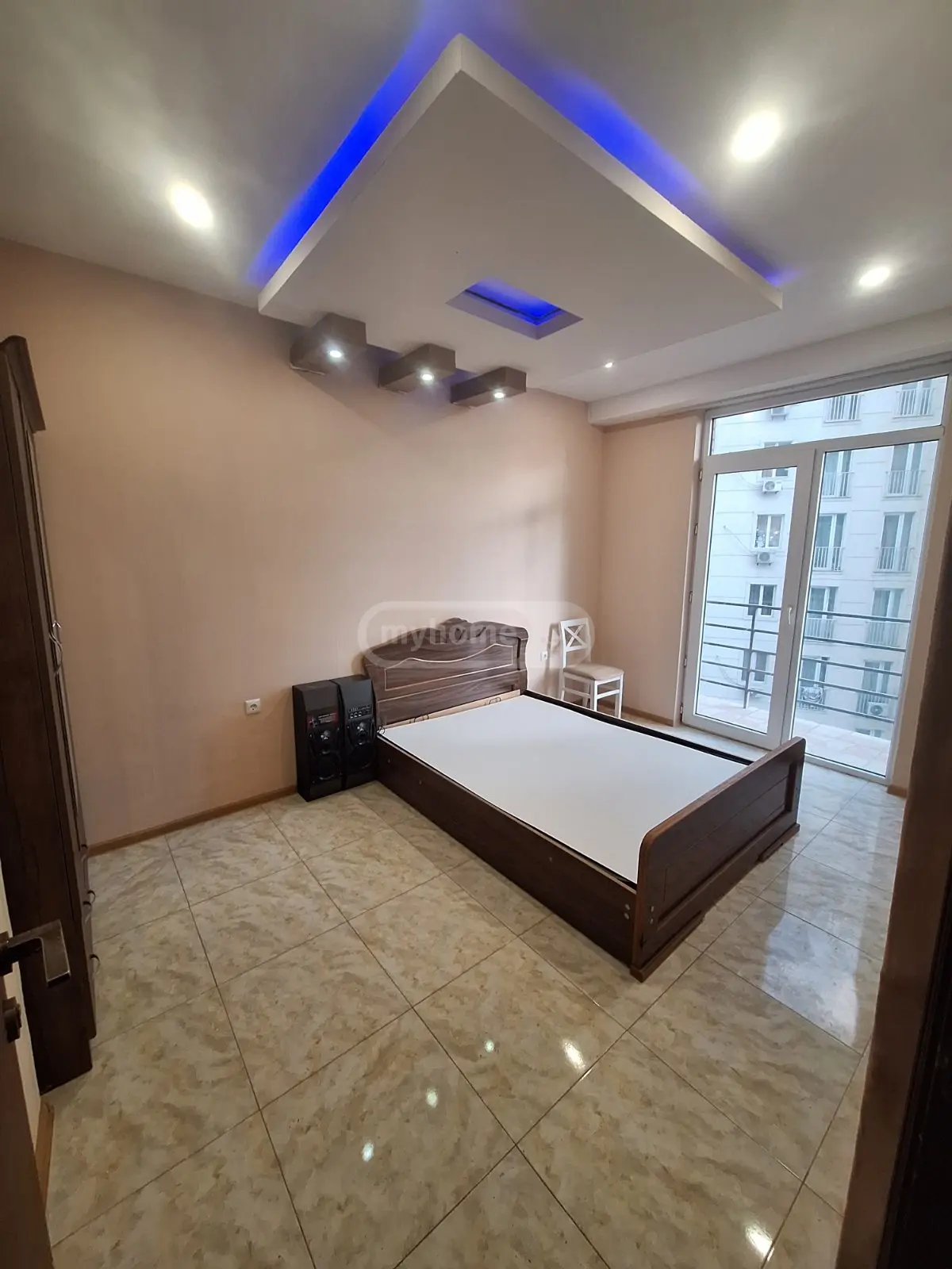  Kiralık 3   Daire in Saburtalo dist.  in Gazapxuli st. 