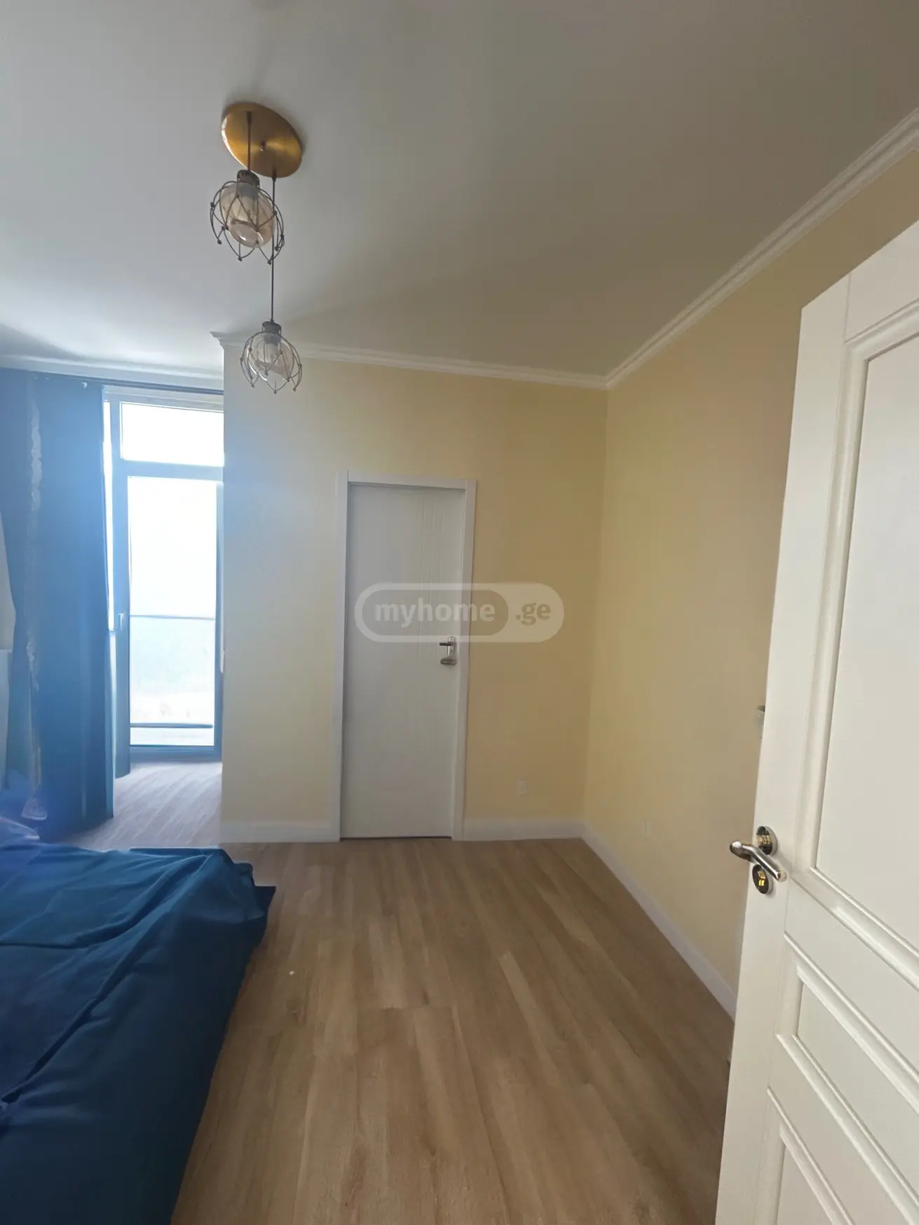  ქირავდება 3 ოთახიანი  ბინა საბურთალოზე  გელოვანის გამზირზე 