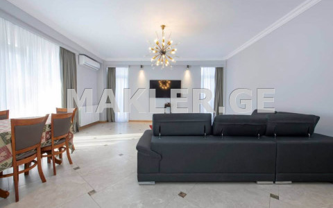  Kiralık 4   Daire in Vake dist.  on Ir. Abashidze st. 