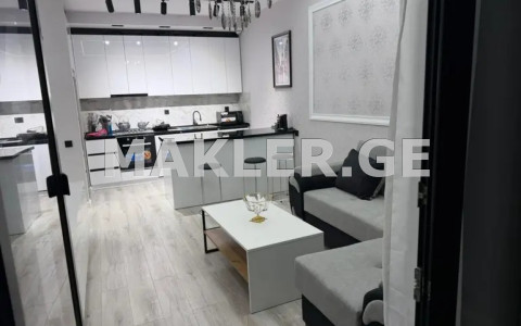  ქირავდება 3 ოთახიანი  ბინა საბურთალოზე  გელოვანის გამზირზე 