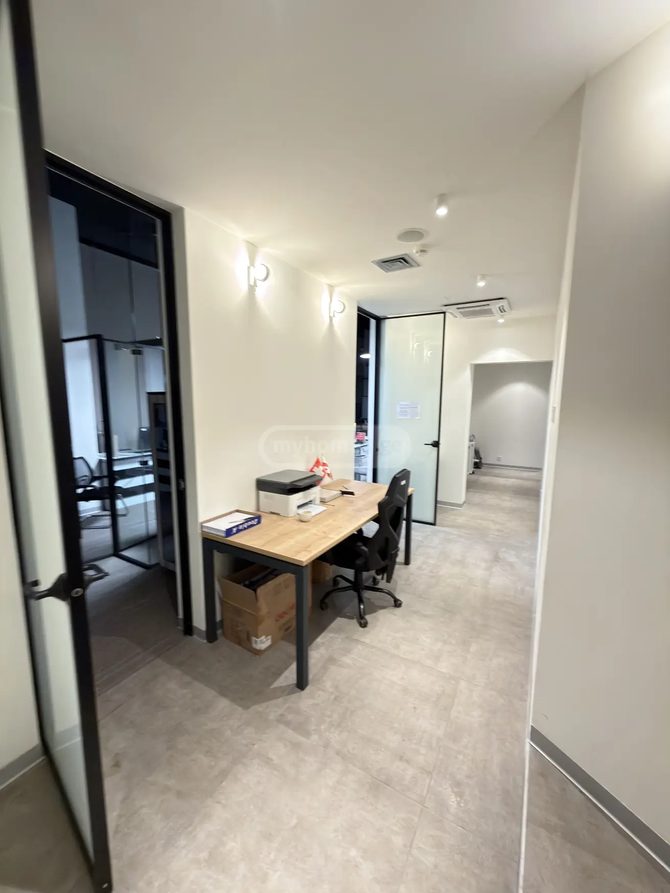  Kiralık 183 m²  Büro & Ofis in Mtatsminda dist. (Old Tbilisi)  in Rustaveli ave. 