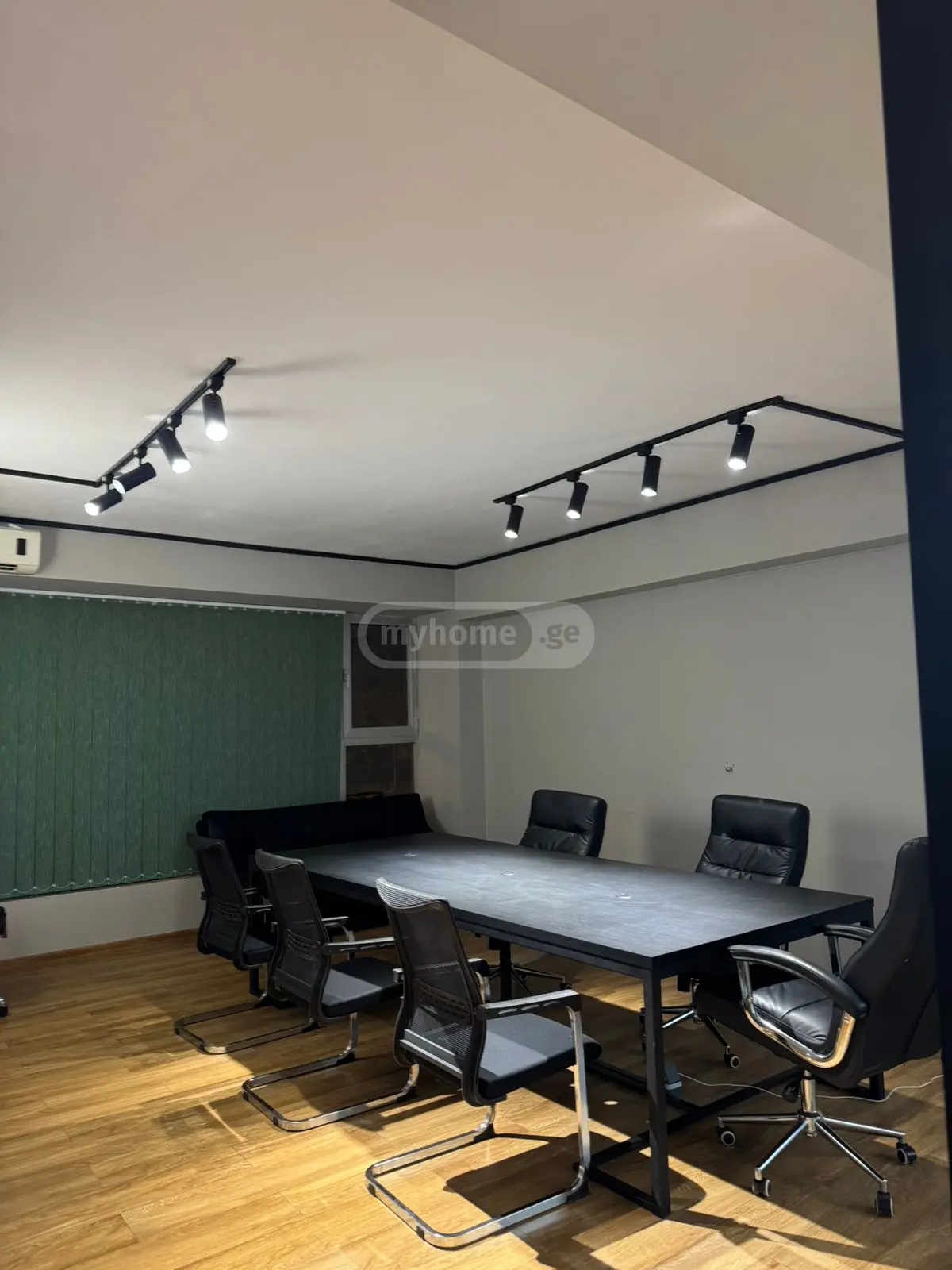  Сдаётся 90 m² площадь Офис в Сабуртало  на ул. Магиджани 