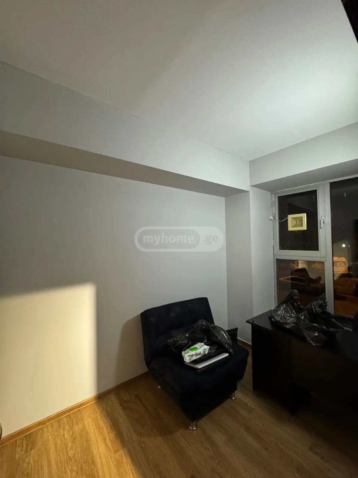  Сдаётся 90 m² площадь Офис в Сабуртало  на ул. Магиджани 