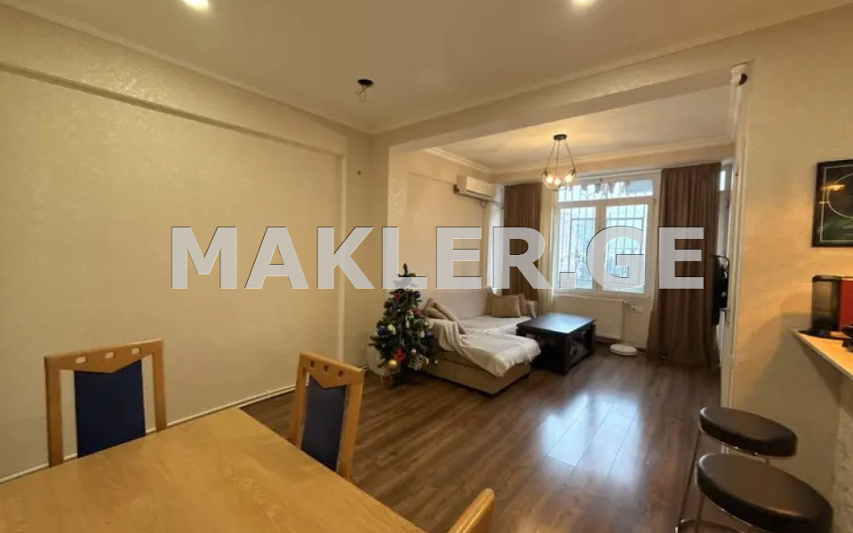  For Sale 3 room  Apartment in Saburtalo dist.  in S. Tsintsadze st. 