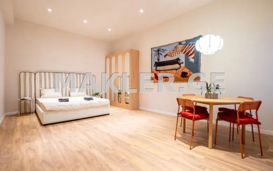  Satılık 2   Daire in Mtatsminda dist. (Old Tbilisi)  in Purtseladze st. 