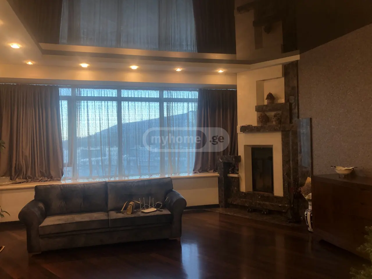  Сдаётся 4 комнатная  Квартира в Сабуртало  на ул. Тамарашвили 