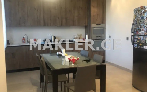  Сдаётся 4 комнатная  Квартира в Сабуртало  на ул. Тамарашвили 