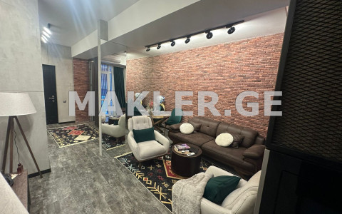  იყიდება 2 ოთახიანი  ბინა ვაკეში  შატბერაშვილის ქუჩაზე 