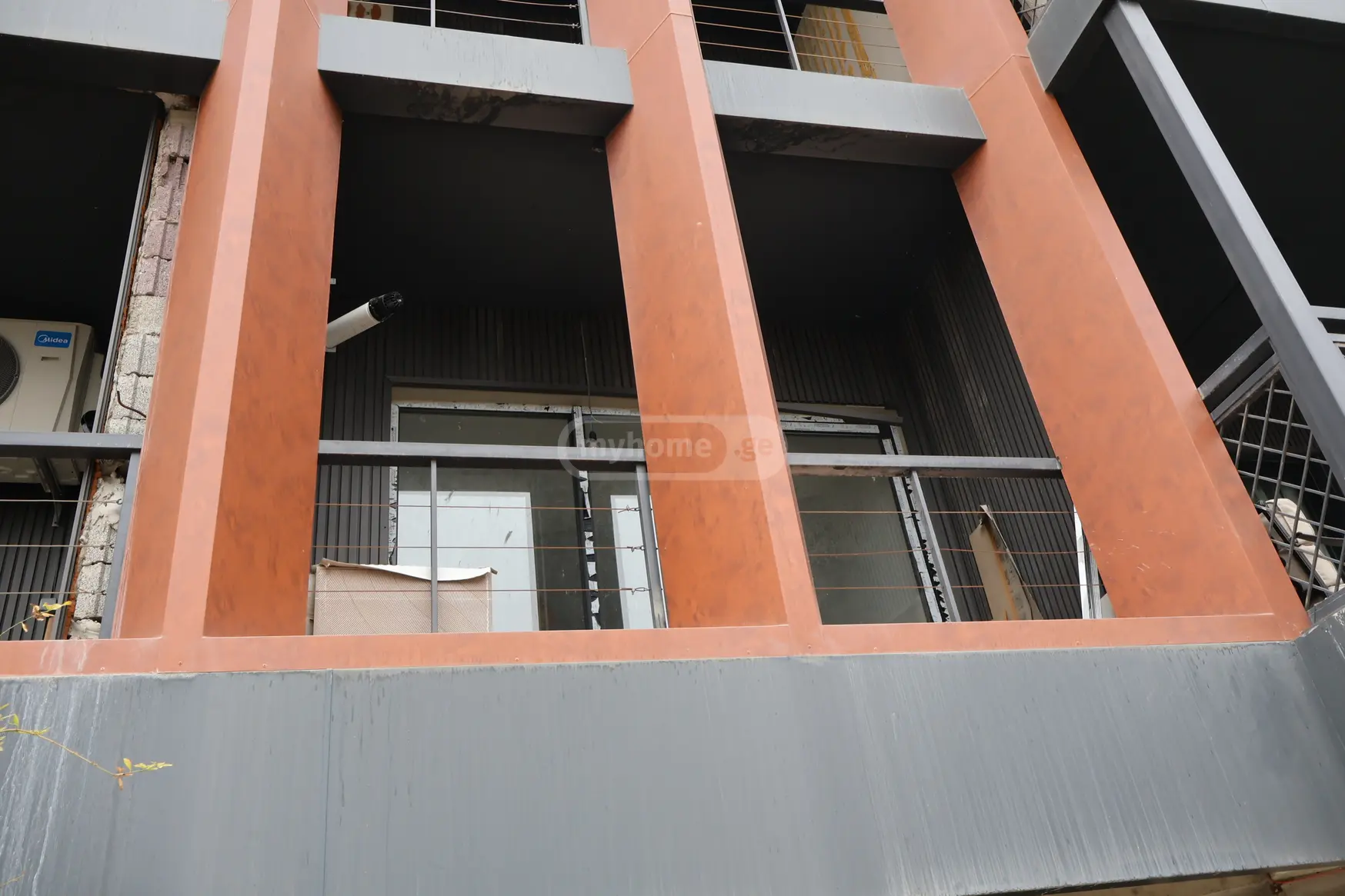  Продается 1 комнатная  Квартира в Чугурети  на ул. Бухаидзе 