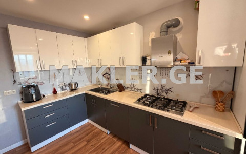  იყიდება 3 ოთახიანი  ბინა ნუცუბიძის პლატოზე