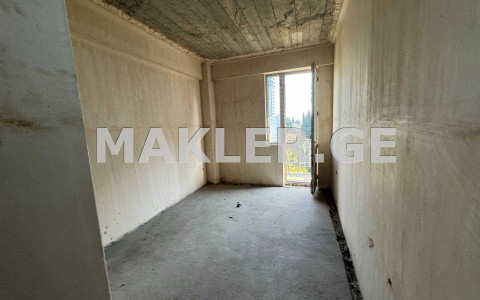  Продается 4 комнатная  Квартира в Сабуртало  на ул. Г.Бербуки 