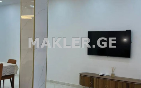  Продается 4 комнатная  Квартира в Сабуртало  на ул. Г.Бербуки 