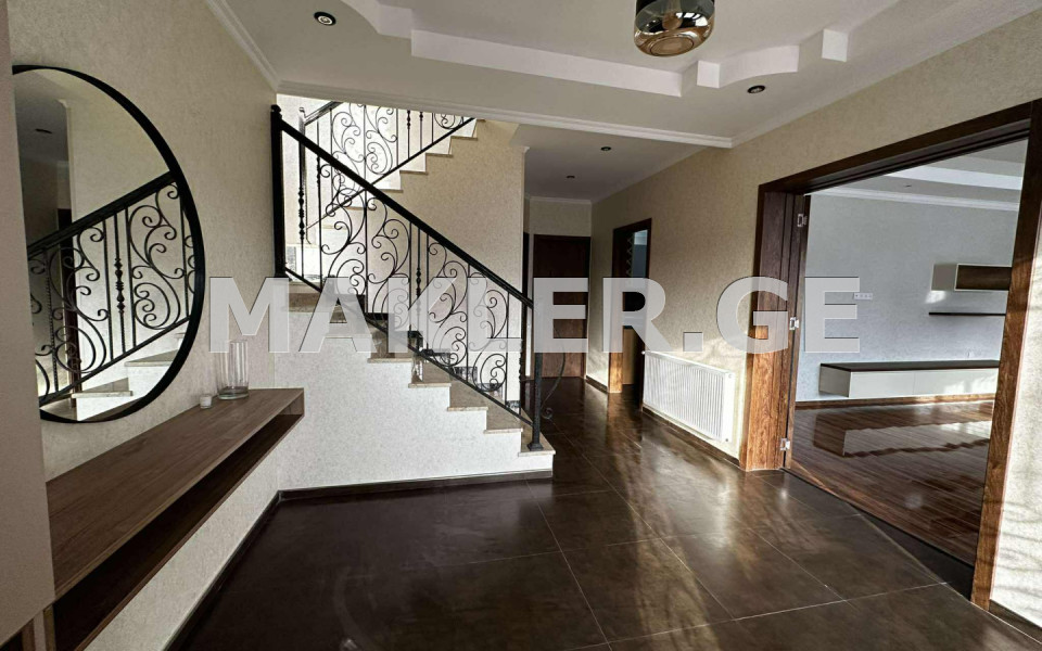  For Rent 400 m² space Private House in Nadzaladevi dist.  in Khudadovi st. 