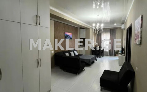  იყიდება 3 ოთახიანი  ბინა ავლაბარში  ივერიელის ქუჩაზე 