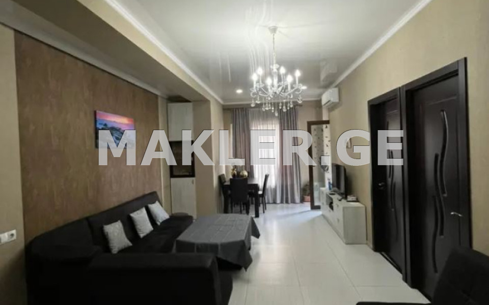  იყიდება 3 ოთახიანი  ბინა ავლაბარში  ივერიელის ქუჩაზე 