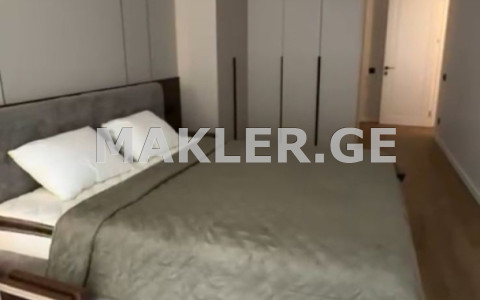 ქირავდება 3 ოთახიანი  ბინა ვაკეში  ფალიაშვილის ქუჩაზე 