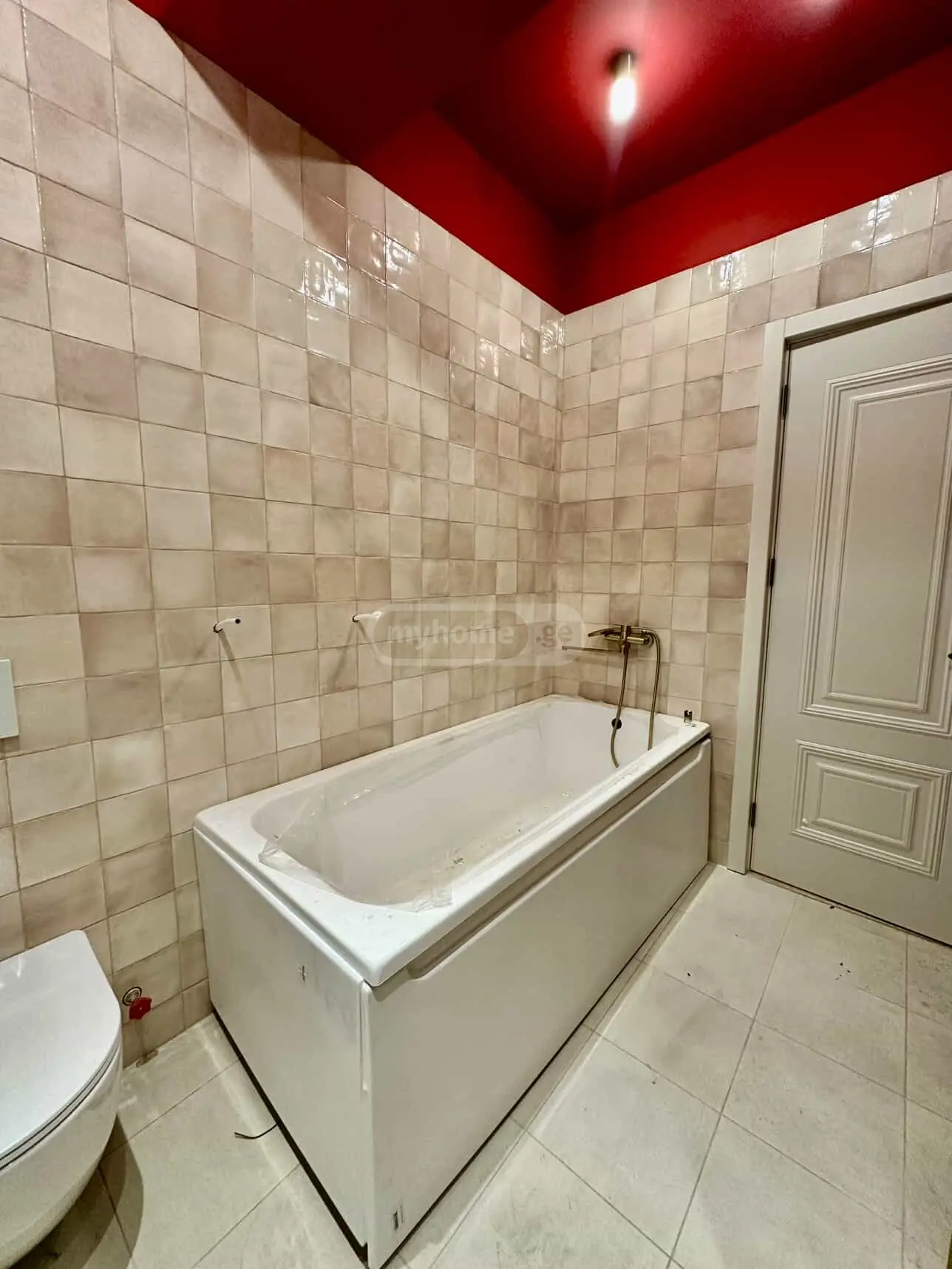  იყიდება 2 ოთახიანი  ბინა საბურთალოზე  ქავთარაძის ქუჩაზე 